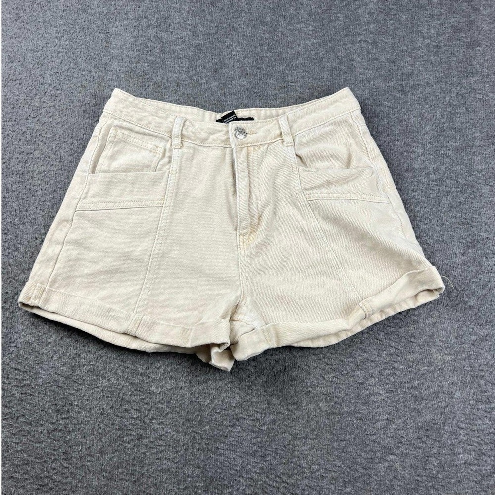 Forever 21 Women's Ivory Cream Denim Shorts M Medium‎ Mid-High Rise Cuffed